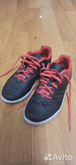 Футбольные бутсы, 31 размер