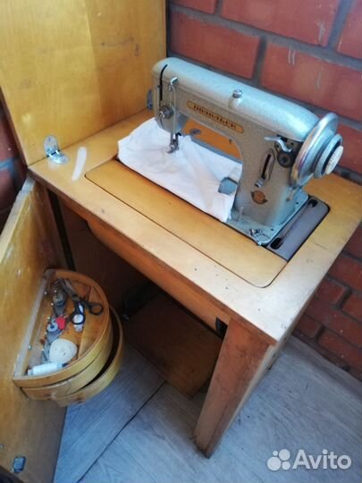 Швейная машина Подольск ножная