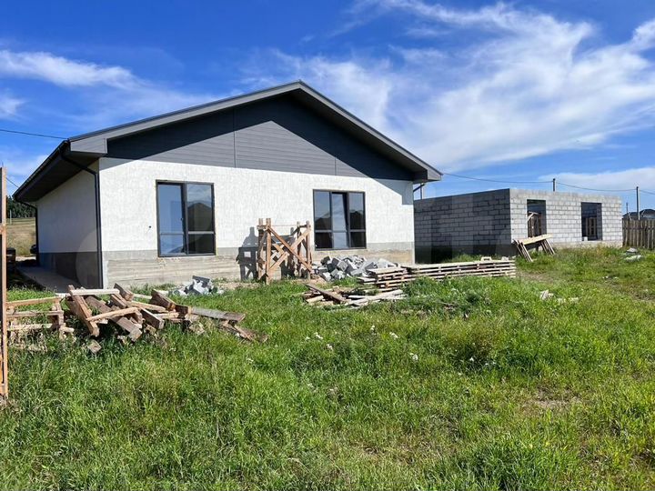 Дом 160 м² на участке 8 сот.