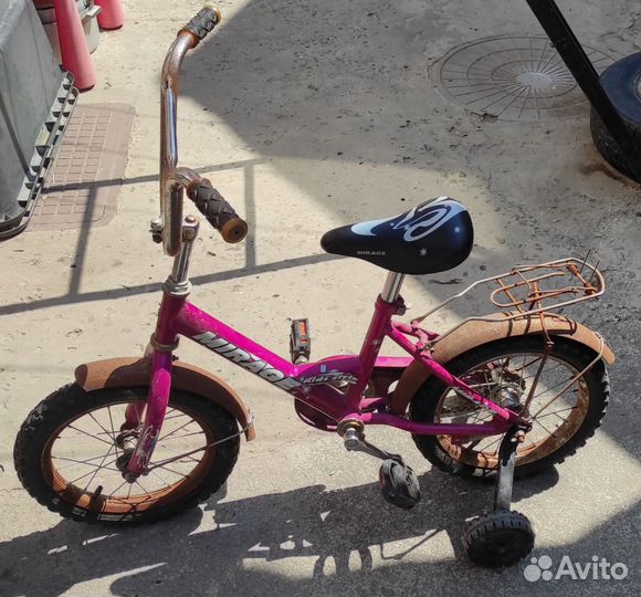 Четырехколесный велосипед