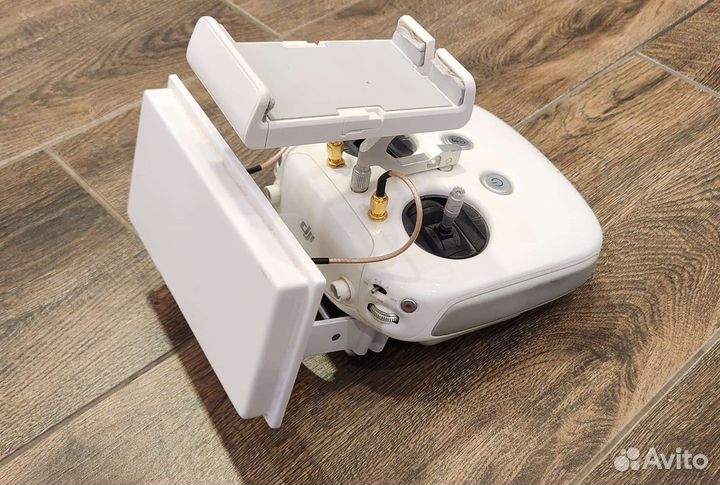 Квадрокоптер dji phantom 4 (wm330a)