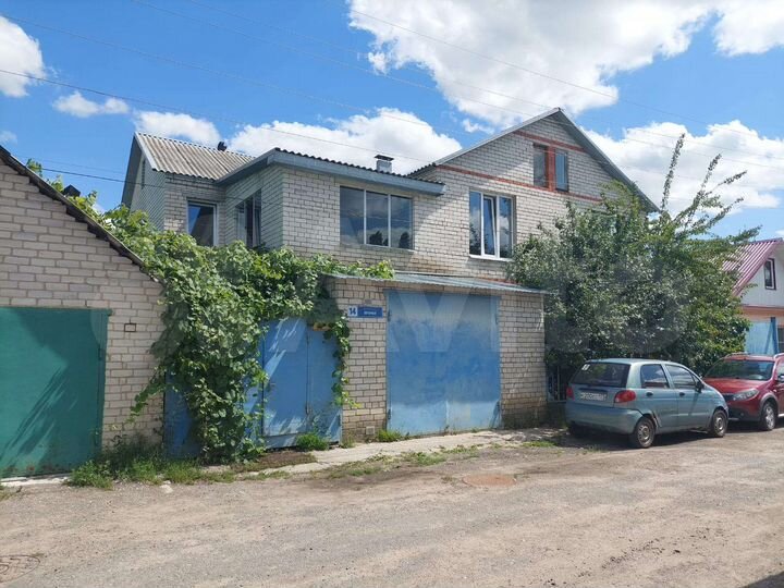 Коттедж 148 м² на участке 2,5 сот.