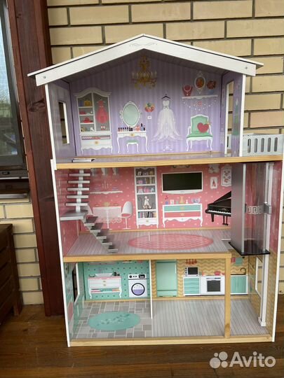 Домик кукольный