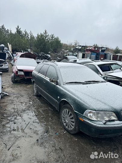 В разборке volvo v 40