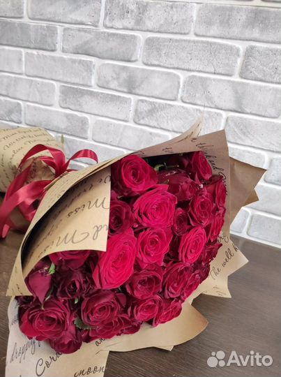Букет из 29 красных роз