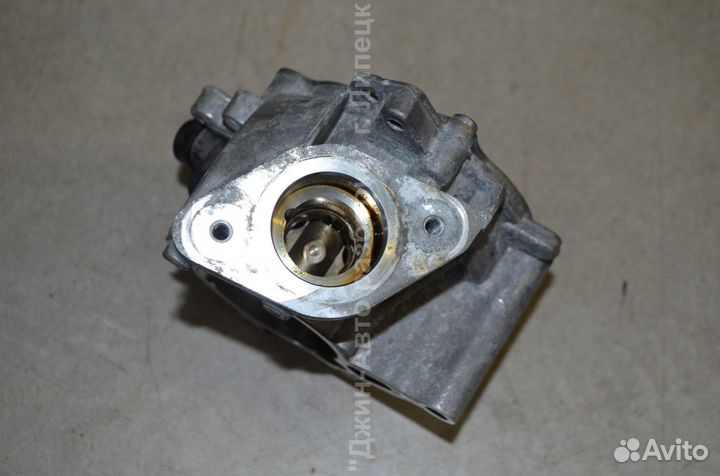 Насос вакуумный 1.8 tsi Passat B7 Golf 6 Tiguan