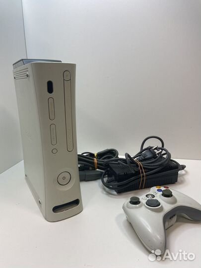 Игровая приставка Microsoft Xbox 360