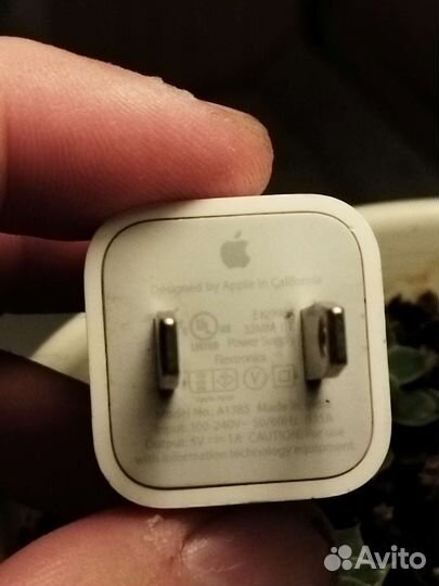 Оригинальное зарядное устройство apple европейская