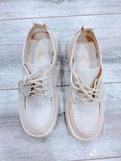 Лоферы женские 37 размер