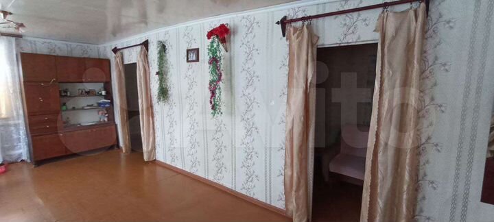 Дом 53 м² на участке 50 сот.