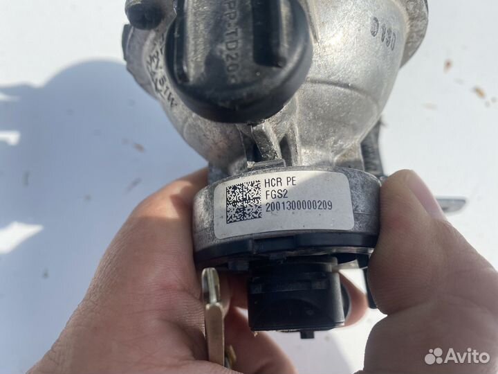 Противотуманка левая и правая Кио сиид оригинальна