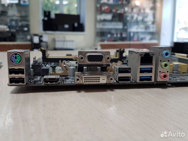 Материнская плата asus H87-plus s1150