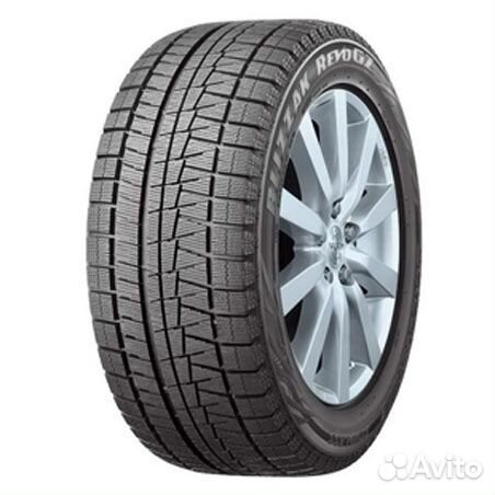 Bridgestone Blizzak Revo GZ 215/60 R16