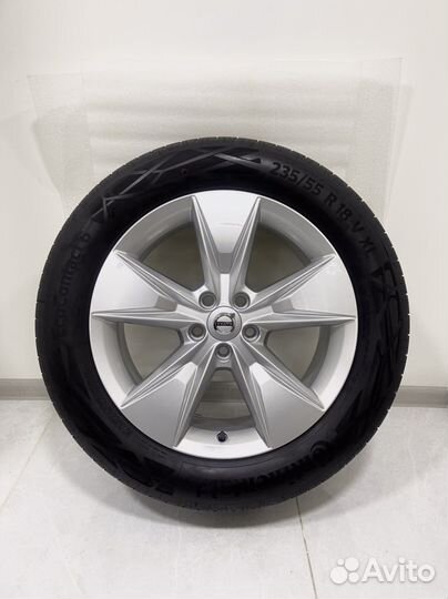 Новые Volvo V60 Cross Country, Michelin 215/55 R18