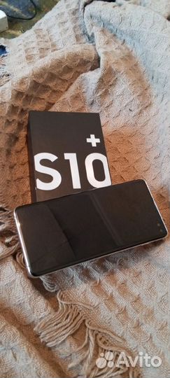 Samsung Galaxy S10+, 6/128 ГБ