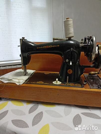 Швейная машина подольск ручная