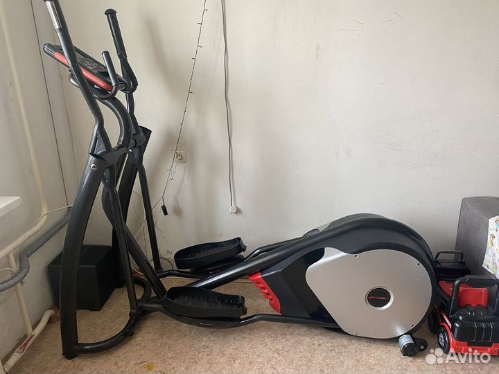 Эллиптический тренажер Smooth Fitness