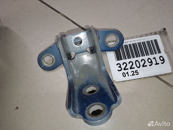 Петля двери задней левой нижняя KIA Ceed 2012-2018