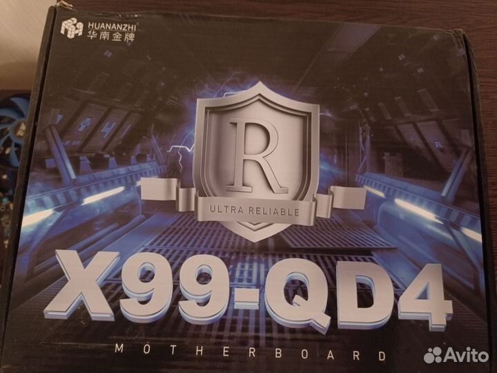 Материнская плата с процессором, памятью и кулером