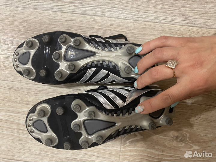 Футбольные бутсы