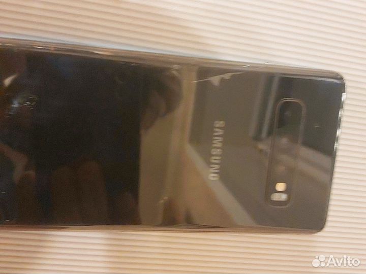 Samsung Galaxy S10, 6/128 ГБ