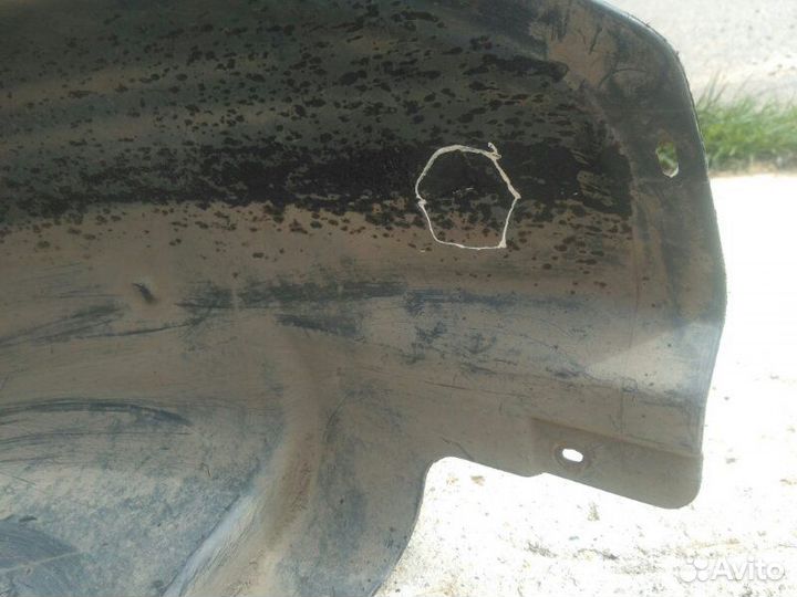 Подкрылок задний левый Skoda Octavia Tour A4