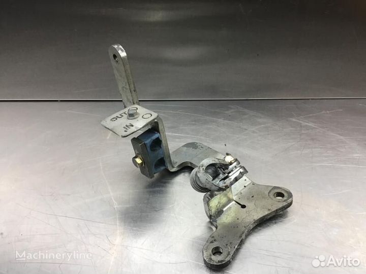 Крепежный элемент Liebherr 10115479