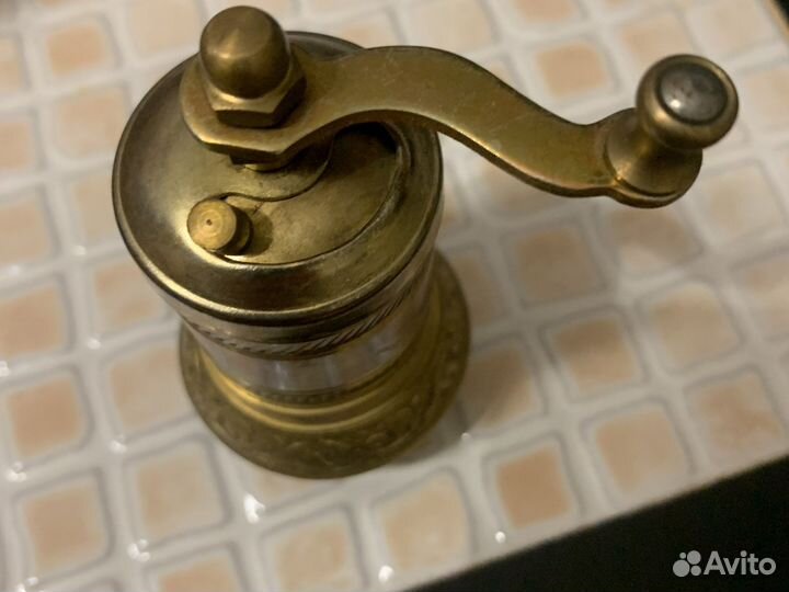 Ручные мельницы для специй,кофе