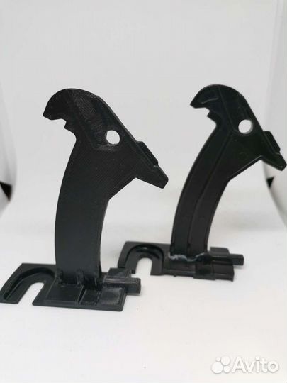 Ограничитель/направляющая бардачка saab 9-3