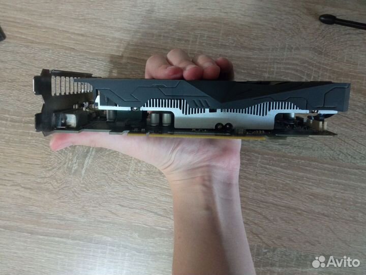 Asus Radeon RX560 4GB