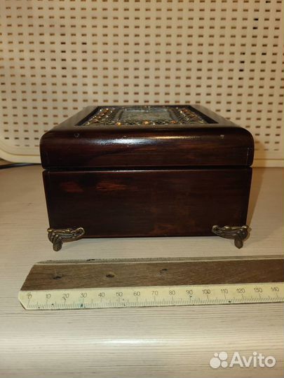 Шкатулка для украшений дерево с металлом