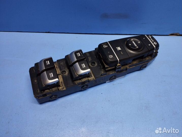 Блок управления стеклоподъемниками Kia Optima 4