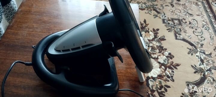 Игровой руль с педалями для ps4