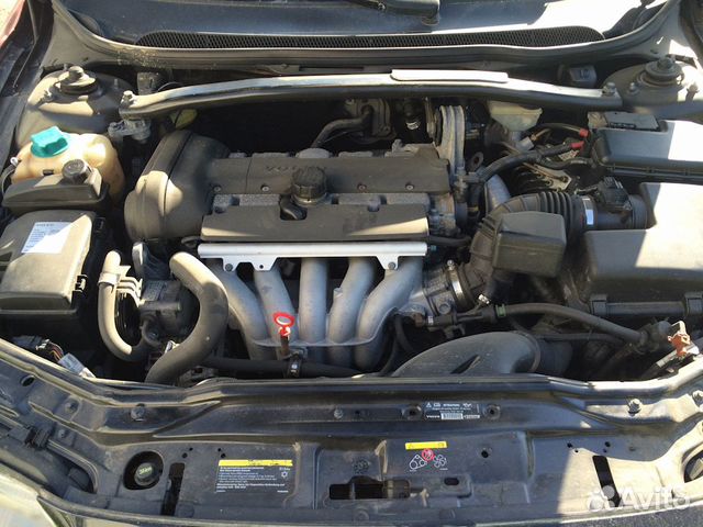 Двигатель Volvo S60 2.4
