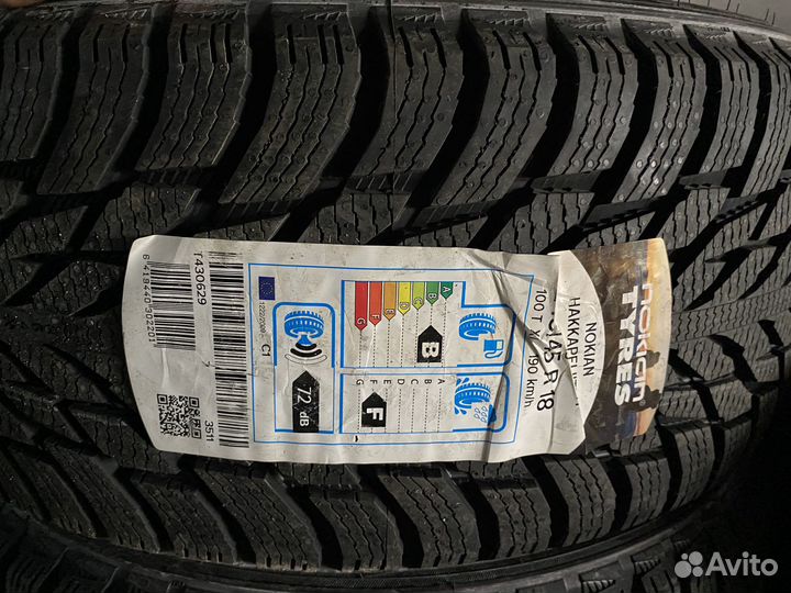 Nokian Tyres Hakkapeliitta R3 245/45 R18 100T