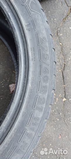 Nokian Tyres Hakkapeliitta SUV 295/40 R21 111T