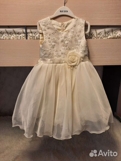 Платье для девочки,размер 32-34