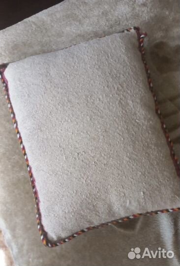 Подушка из ковра Туркменская