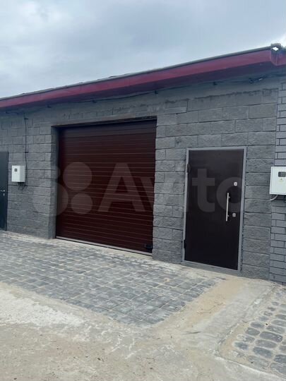 Гараж, > 30 м²