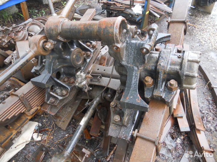 Ось Балансир на маз Евро с рессорами 2018 года авт