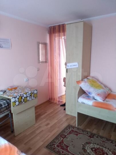 Дом 49 м² на участке 3,7 сот.