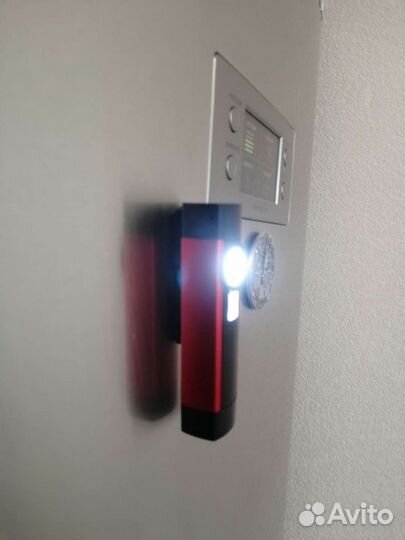 Фонарь светодиодный магнитный