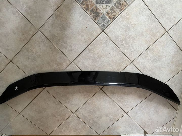 Дефлектор капота Тойоты RAF 4