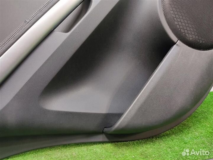 Обшивки дверей комплект Mercedes Benz ML W164 2007