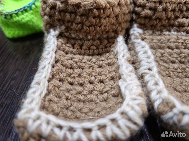 Вязанные следы,детские тапочки и коврики