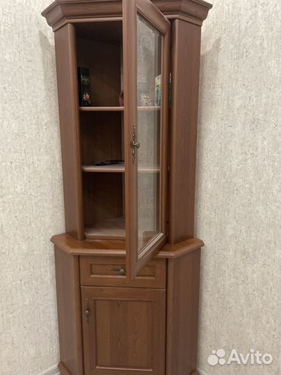 Буфеты и серванты