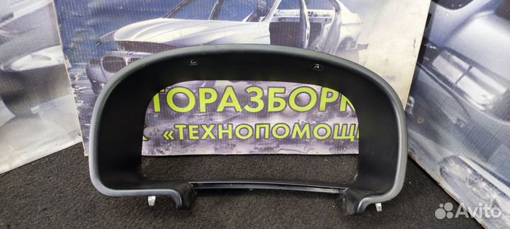 Рамка панели приборов Volkswagen Polo