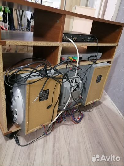 Тумба под телевизор