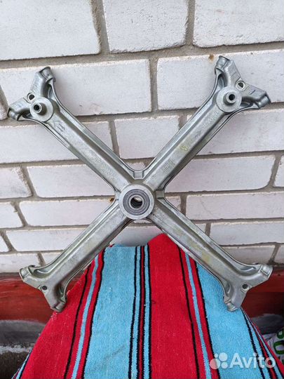 Крестовина для бака стиральной машинки