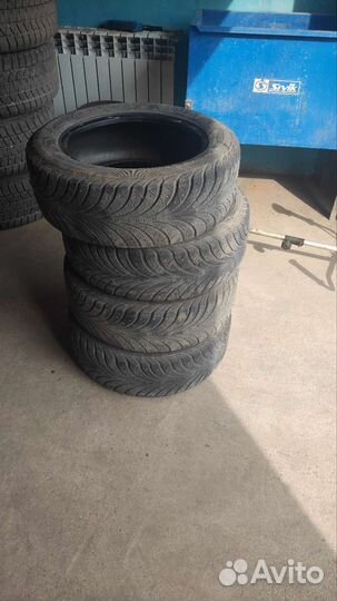 Sava Eskimo Stud 205/60 R16